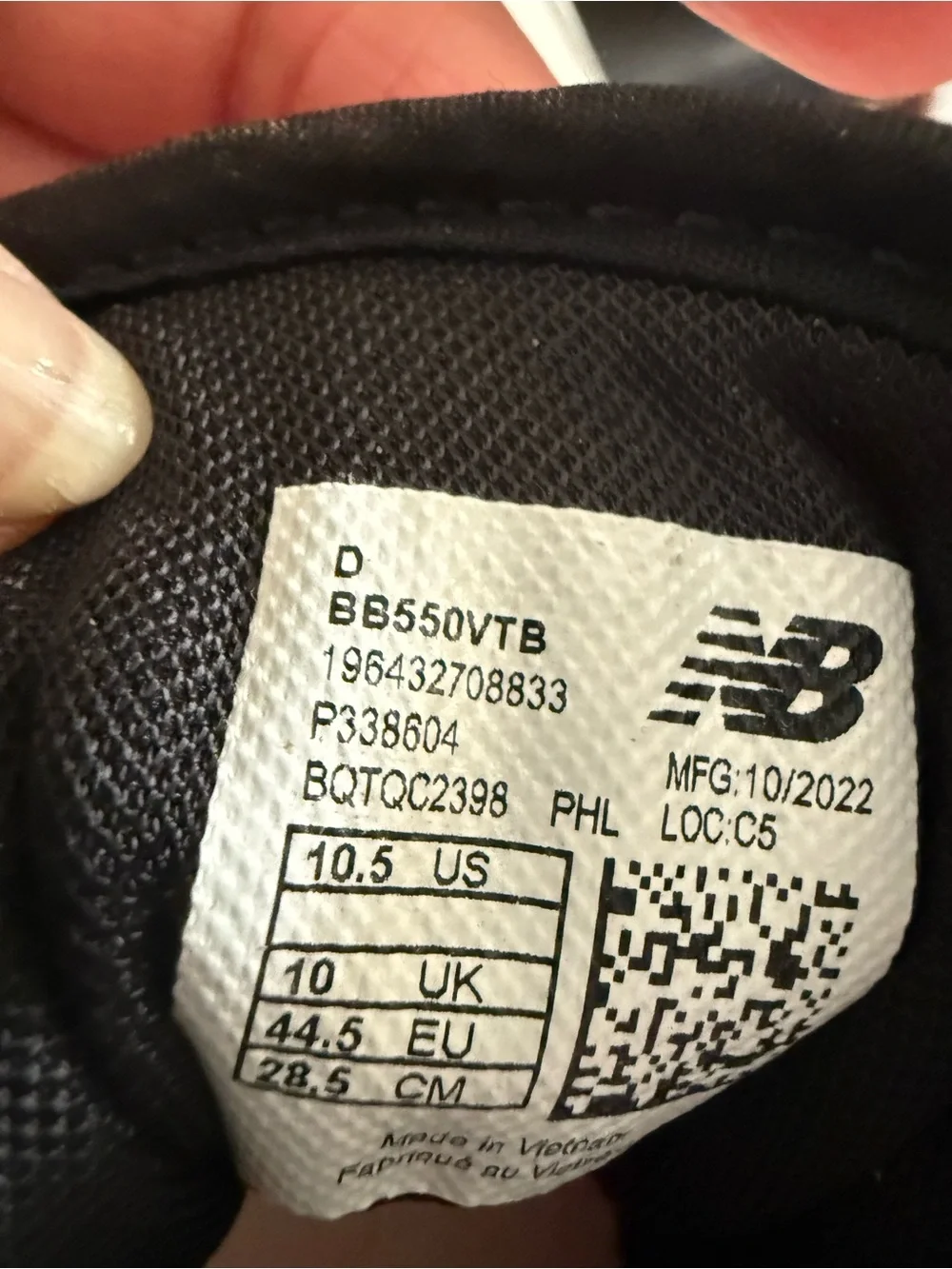 New Balance Men’s 550 White and Red Sneakers